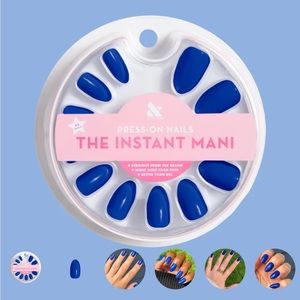 Medium “Blueberry Muffin” Olive & June Press-On Nails